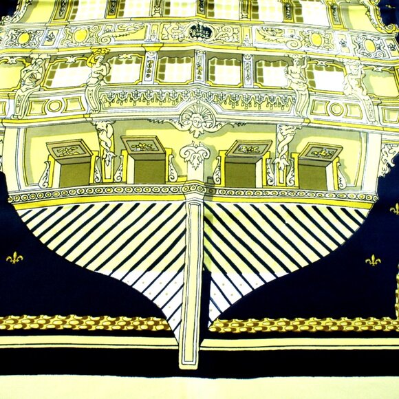 Authentic Vintage Hermes Le Soleil Royal 100% Silk Scarf, Carre 90 - Picture 8 of 14